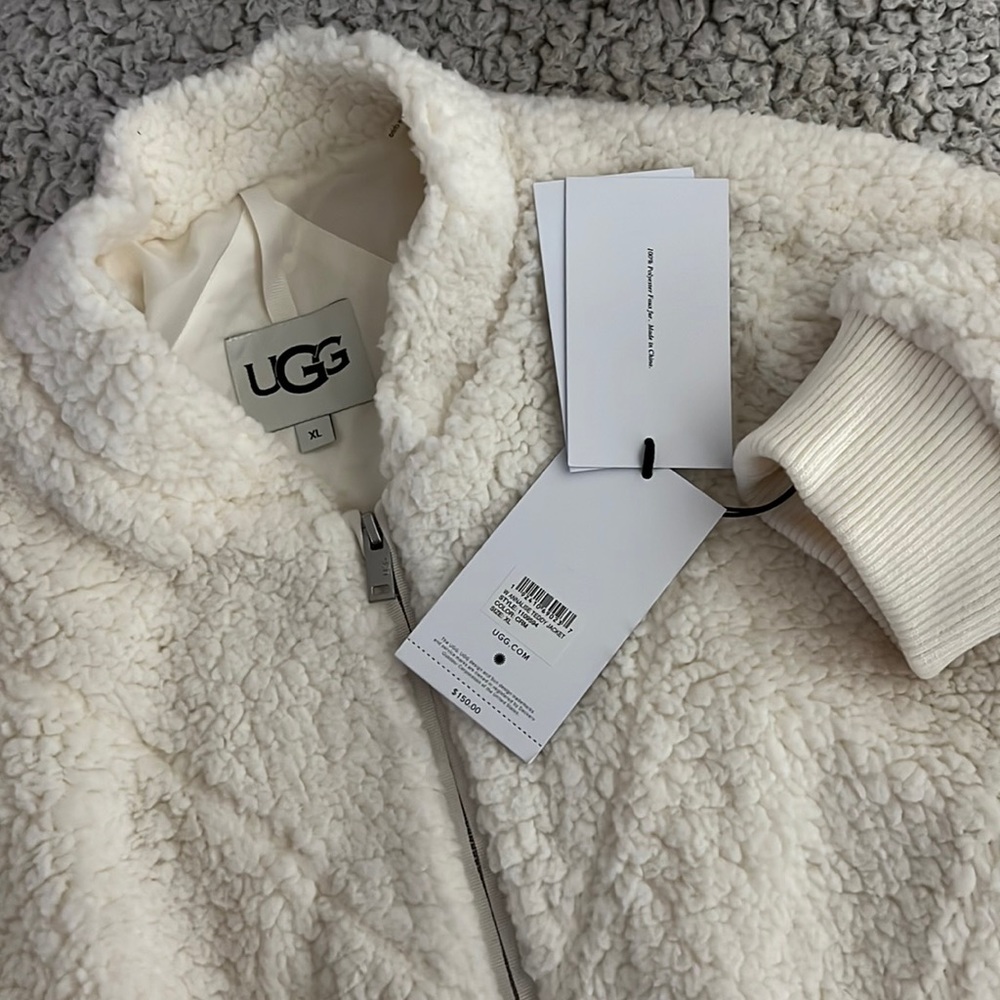 UGG Zip Up Sherpa Jacket Size XL NWT